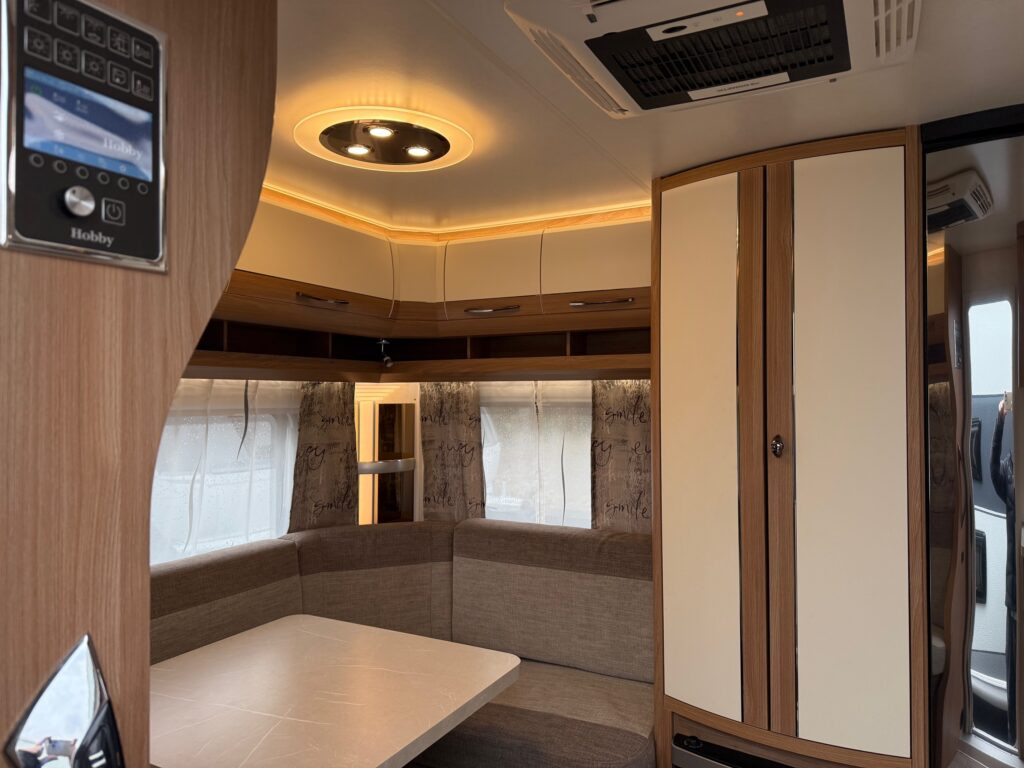 Hobby De Luxe 540 UFf 2020 - كرفان سحب: صورة 5 Hobby De Luxe 540 UFf 2020 - كرفان سحب: صورة 5