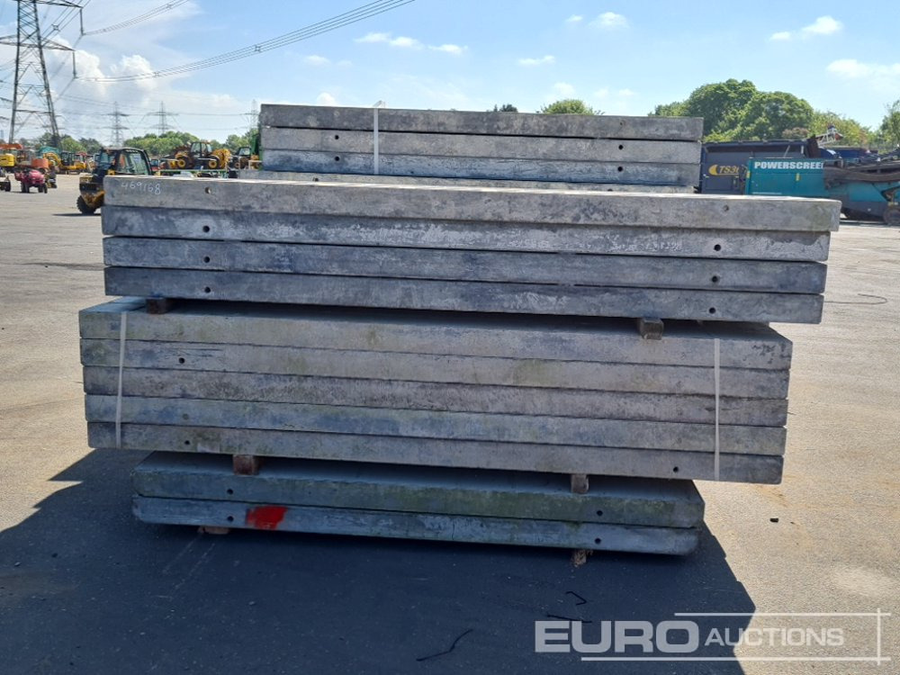 0.75m x 3m Concrete Shuttering (2 Bundles), 1m x 2.5m Concrete Shuttering (1 Bundle), 0.45m x 2.5m Concrete Shuttering (1 Bundle) & 0.25m x 3m Concrete Shuttering (3 Bundles) - معــدات الاسفلت: صورة 4 0.75m x 3m Concrete Shuttering (2 Bundles), 1m x 2.5m Concrete Shuttering (1 Bundle), 0.45m x 2.5m Concrete Shuttering (1 Bundle) & 0.25m x 3m Concrete Shuttering (3 Bundles) - معــدات الاسفلت: صورة 4