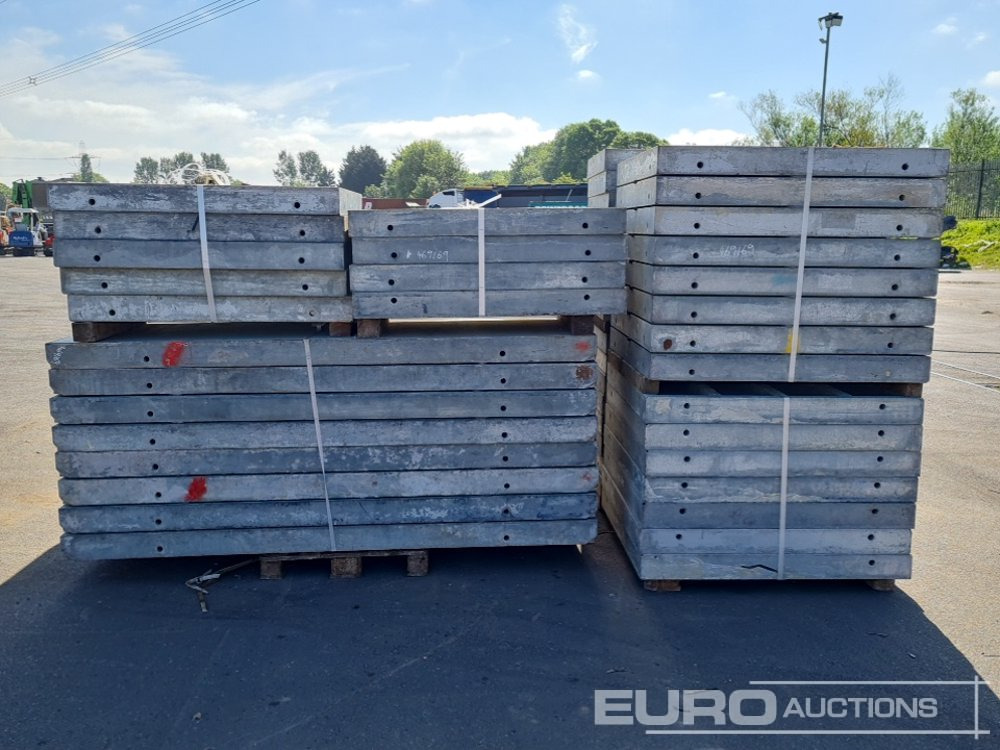 1.25m x 1.25m Concrete Shuttering (2 Bundles), 1m x 1.25m Concrete Shuttering (6 Bundles), 1.25m x 2.5m Concrete Shuttering (1 Bundle) & 0.55m x 2.5m Concrete Shuttering (2 Bundles) - معــدات الاسفلت: صورة 4 1.25m x 1.25m Concrete Shuttering (2 Bundles), 1m x 1.25m Concrete Shuttering (6 Bundles), 1.25m x 2.5m Concrete Shuttering (1 Bundle) & 0.55m x 2.5m Concrete Shuttering (2 Bundles) - معــدات الاسفلت: صورة 4