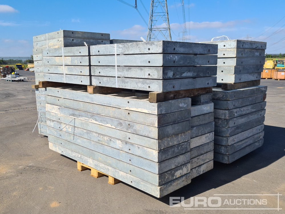 1.25m x 1.25m Concrete Shuttering (2 Bundles), 1m x 1.25m Concrete Shuttering (6 Bundles), 1.25m x 2.5m Concrete Shuttering (1 Bundle) & 0.55m x 2.5m Concrete Shuttering (2 Bundles) - معــدات الاسفلت: صورة 1 1.25m x 1.25m Concrete Shuttering (2 Bundles), 1m x 1.25m Concrete Shuttering (6 Bundles), 1.25m x 2.5m Concrete Shuttering (1 Bundle) & 0.55m x 2.5m Concrete Shuttering (2 Bundles) - معــدات الاسفلت: صورة 1