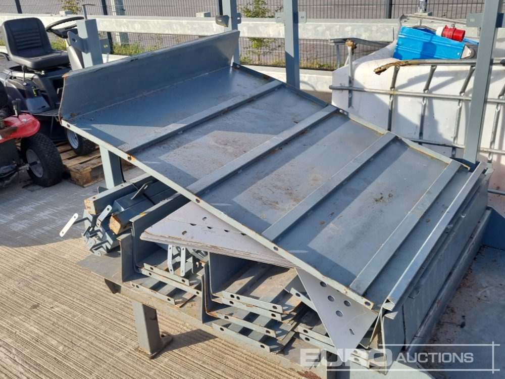 معدات الانشاءات 110 Volt Heater (3 of), 3 Step Access Plaform & Fittings: صورة 10