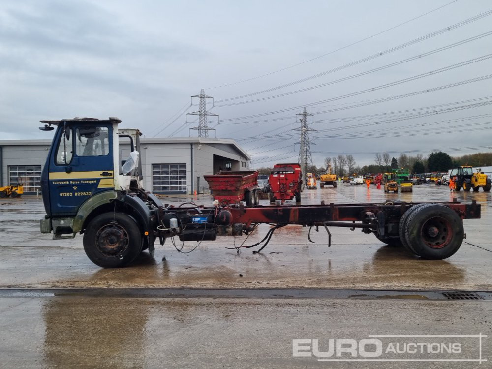 1989 Mercedes 1617 - شاحنة بهيكل معدني للمقصورة: صورة 2 1989 Mercedes 1617 - شاحنة بهيكل معدني للمقصورة: صورة 2