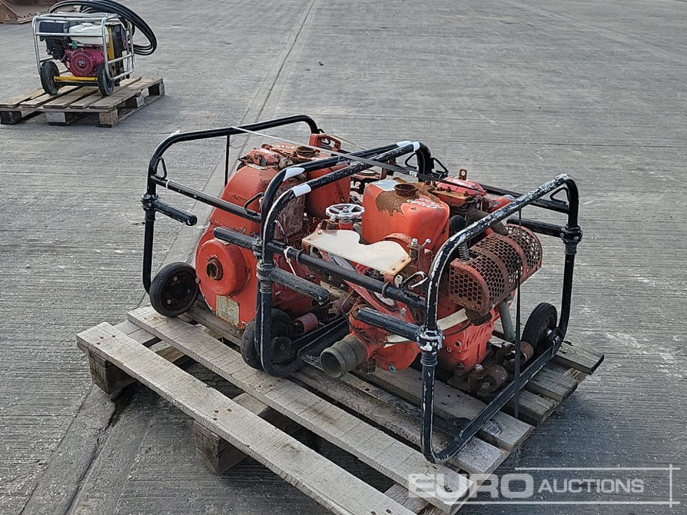 2" Water Pump, Lister-Petter Engine (2 of) - مضخة مياه: صورة 1 2" Water Pump, Lister-Petter Engine (2 of) - مضخة مياه: صورة 1