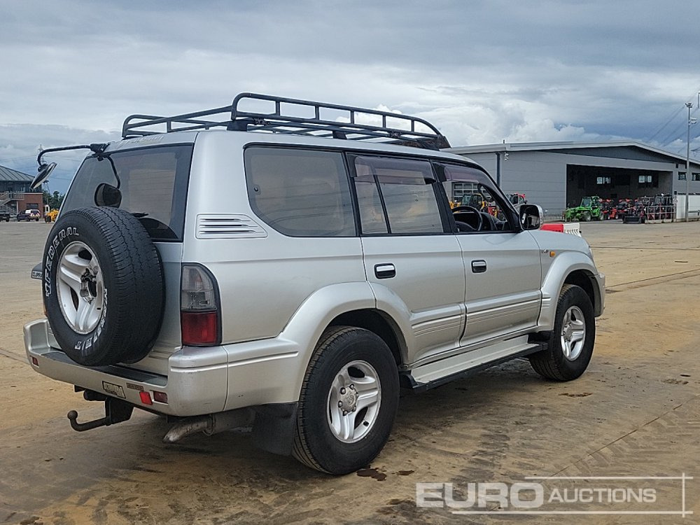 2000 Toyota Land Cruiser - سيارة دفع رباعي: صورة 5 2000 Toyota Land Cruiser - سيارة دفع رباعي: صورة 5