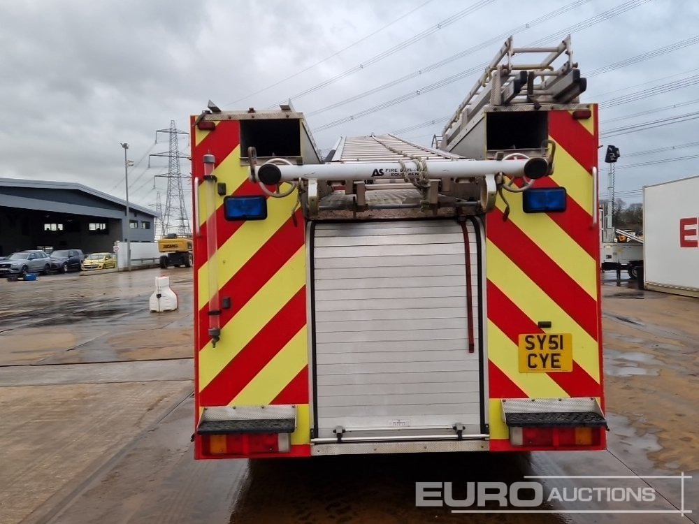 2001 MAN 4x2 Fire Engine, Manual Gearbox (Reg. Docs. Available) - شاحنة حريق: صورة 4 2001 MAN 4x2 Fire Engine, Manual Gearbox (Reg. Docs. Available) - شاحنة حريق: صورة 4