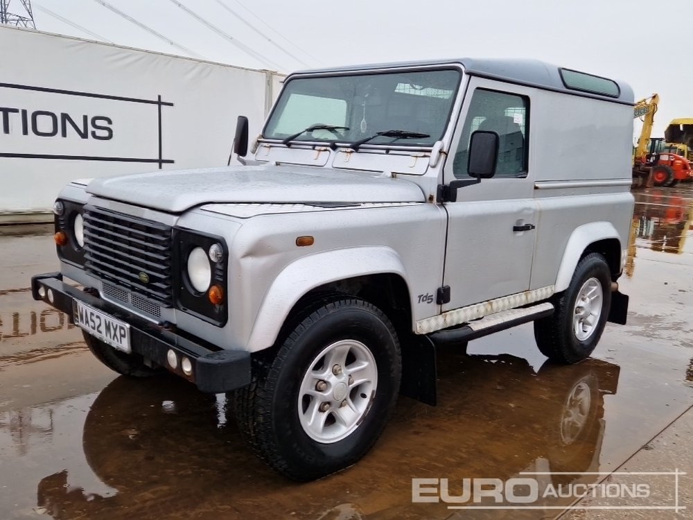 2002 Land Rover Defender 90 - سيارة دفع رباعي: صورة 1 2002 Land Rover Defender 90 - سيارة دفع رباعي: صورة 1