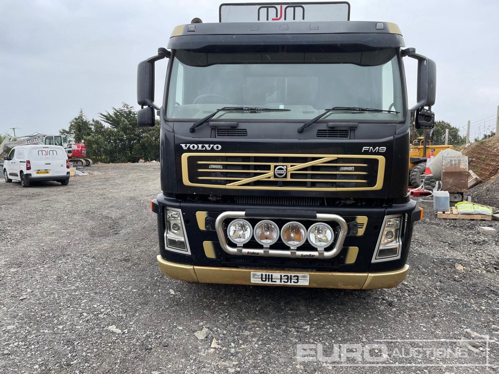 2003 Volvo FM9 300 - شاحنة قلاب: صورة 2 2003 Volvo FM9 300 - شاحنة قلاب: صورة 2