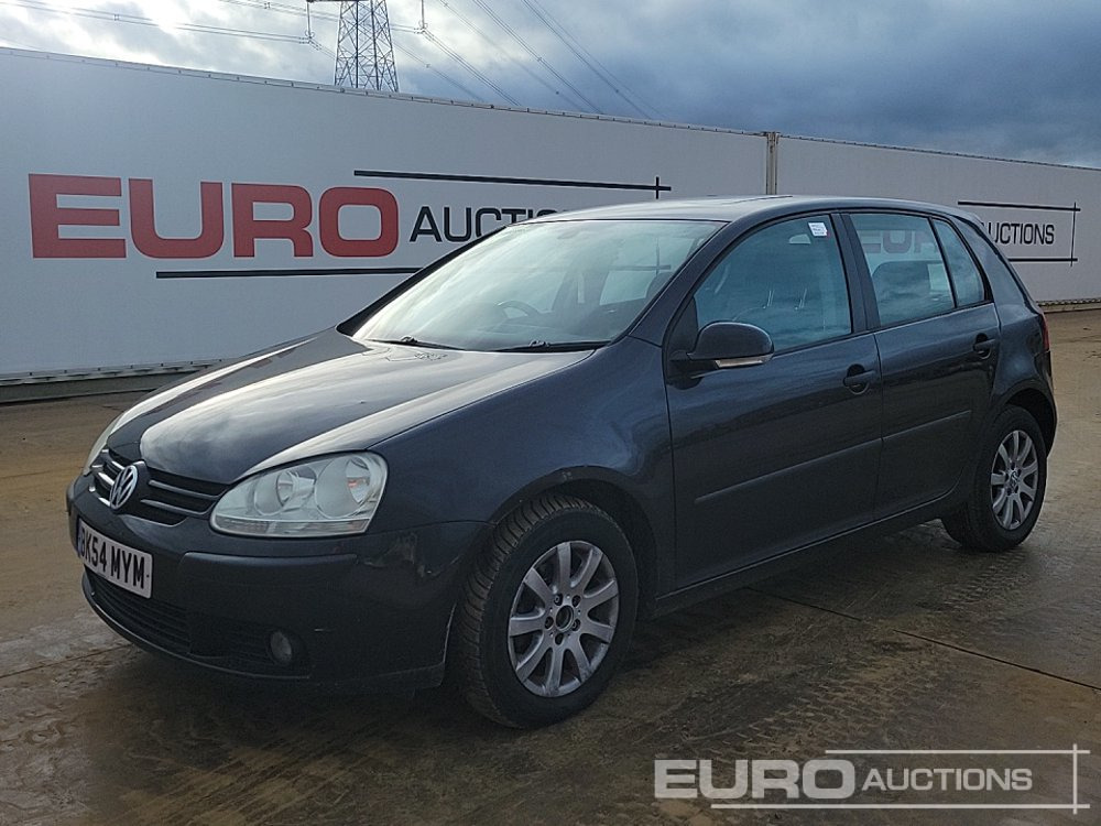 2004 Volkswagen Golf 1.6 - سيارة: صورة 1 2004 Volkswagen Golf 1.6 - سيارة: صورة 1