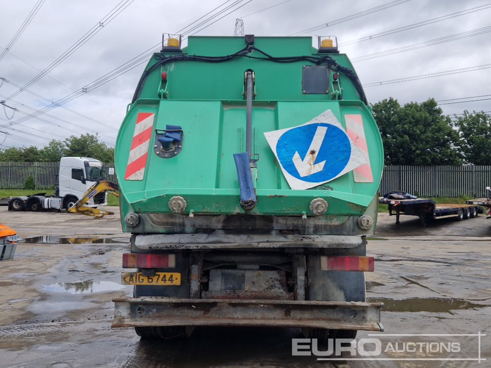 2005 Iveco Euro Cargo 130E18 - سياره كنس شوارع: صورة 4 2005 Iveco Euro Cargo 130E18 - سياره كنس شوارع: صورة 4