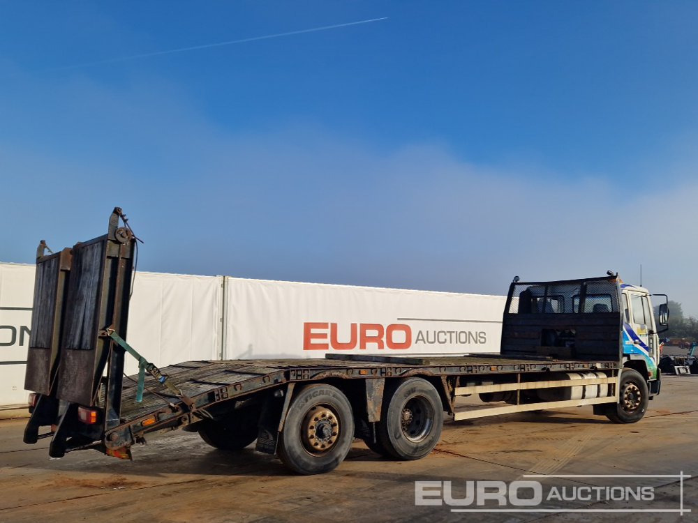 2005 Volvo FL220 - شاحنات مسطحة: صورة 5 2005 Volvo FL220 - شاحنات مسطحة: صورة 5