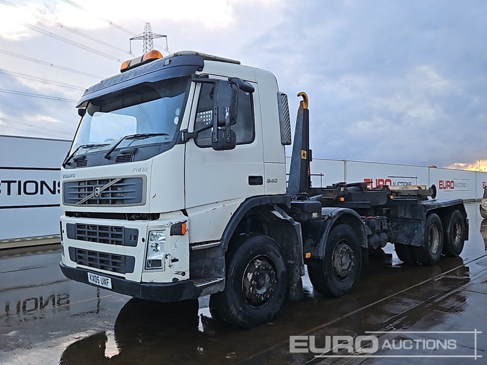 2005 Volvo FM12 340 - شاحنة برافعة خطافية: صورة 1 2005 Volvo FM12 340 - شاحنة برافعة خطافية: صورة 1