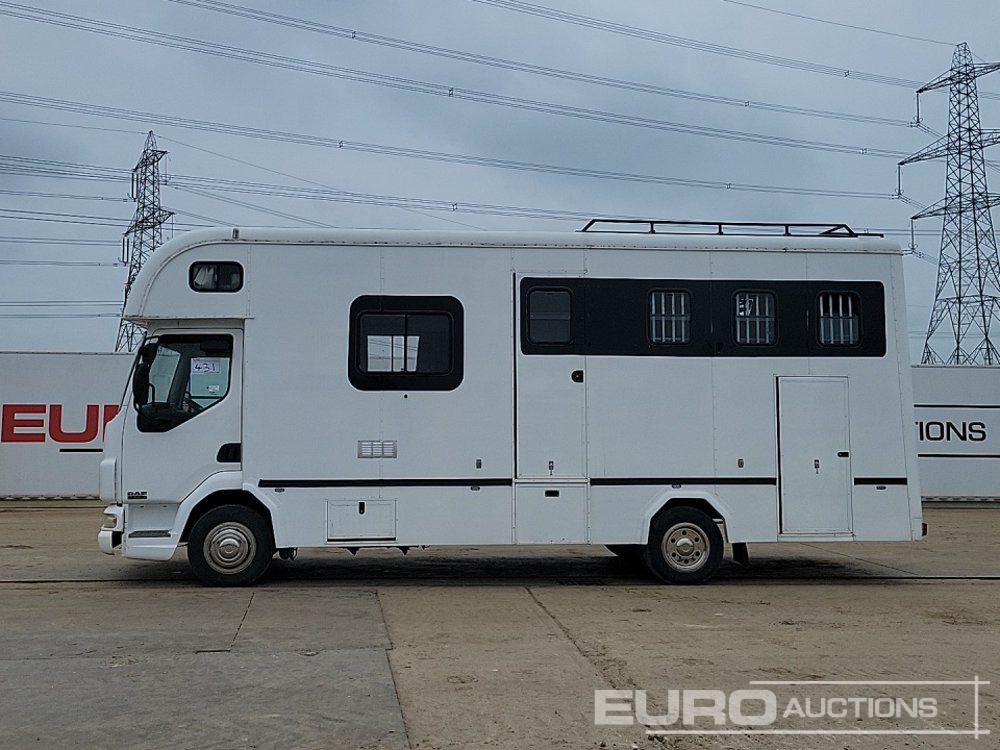 2006 DAF LF45.150 - شاحنة ماشية: صورة 2 2006 DAF LF45.150 - شاحنة ماشية: صورة 2