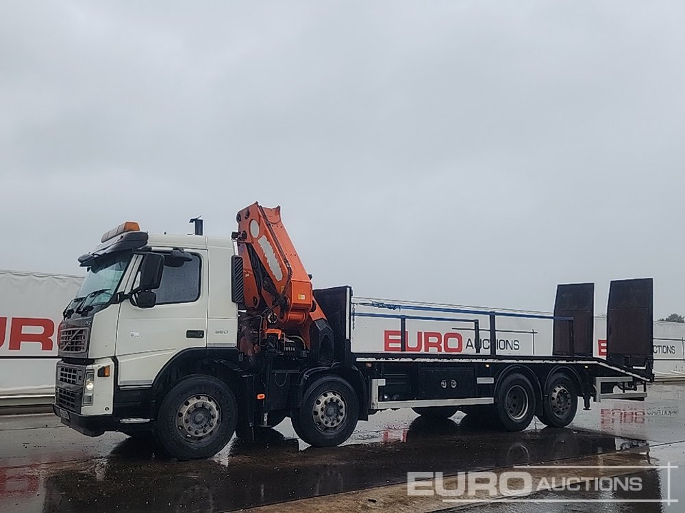 2006 Volvo FM9-380 - شاحنات مسطحة: صورة 1 2006 Volvo FM9-380 - شاحنات مسطحة: صورة 1