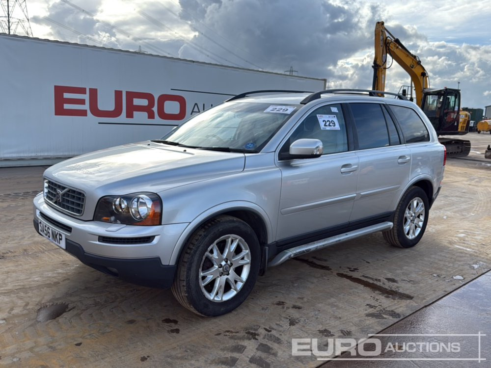 2006 Volvo XC90 - سيارة دفع رباعي: صورة 1 2006 Volvo XC90 - سيارة دفع رباعي: صورة 1
