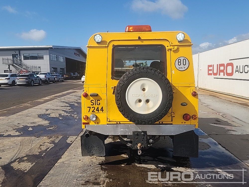 2007 Land Rover Defender 110 - سيارة دفع رباعي: صورة 4 2007 Land Rover Defender 110 - سيارة دفع رباعي: صورة 4