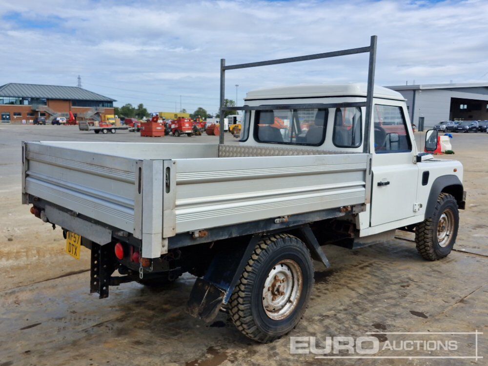 2007 Land Rover Defender - شاحنة البيك أب: صورة 5 2007 Land Rover Defender - شاحنة البيك أب: صورة 5
