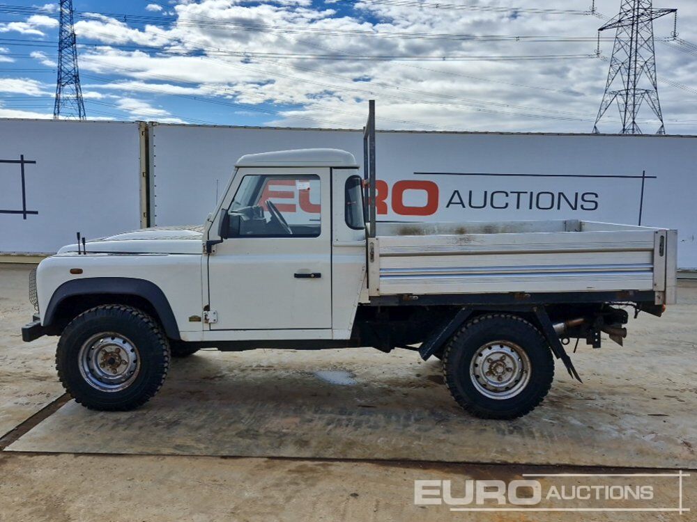 2007 Land Rover Defender - شاحنة البيك أب: صورة 2 2007 Land Rover Defender - شاحنة البيك أب: صورة 2