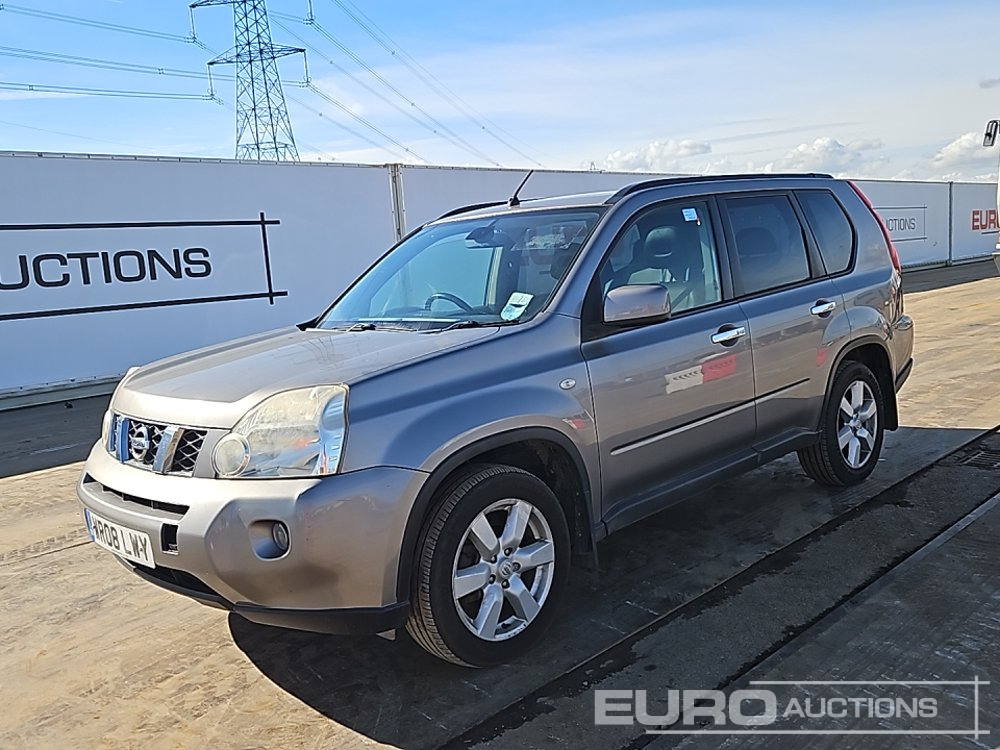 2008 Nissan X-Trail - سيارة دفع رباعي: صورة 1 2008 Nissan X-Trail - سيارة دفع رباعي: صورة 1