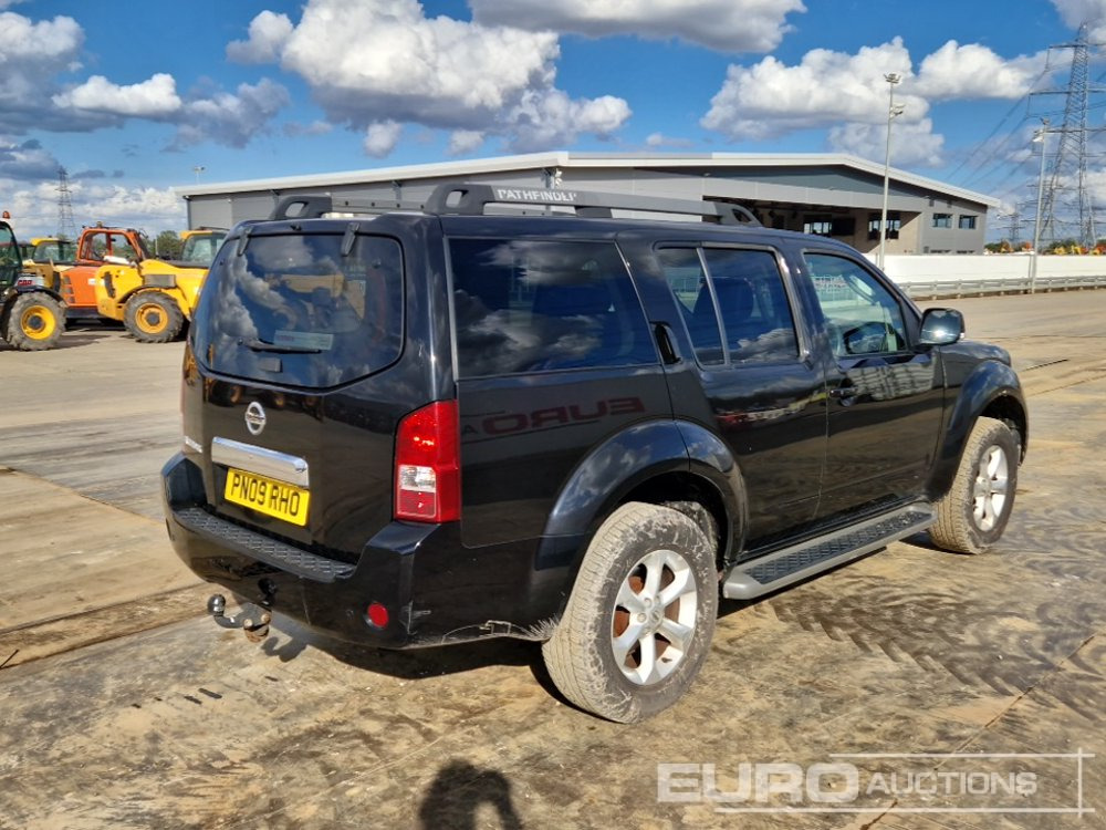2009 Nissan Pathfinder - سيارة دفع رباعي: صورة 5 2009 Nissan Pathfinder - سيارة دفع رباعي: صورة 5
