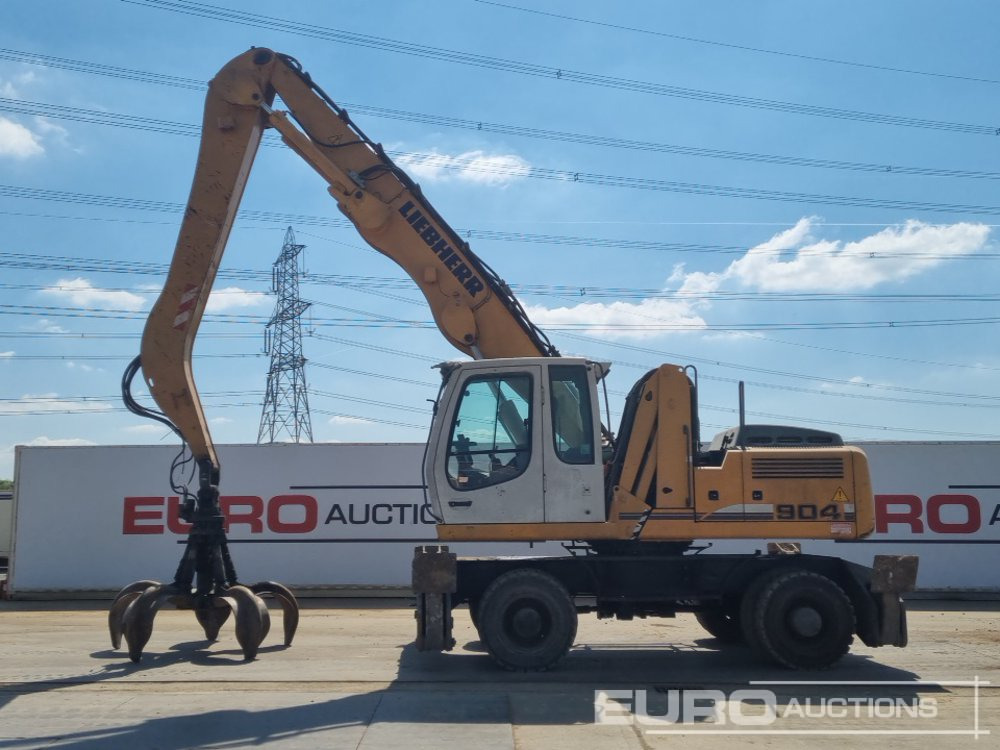 2010 Liebherr A904C HD Litronic - حفار ذو عجلات: صورة 2 2010 Liebherr A904C HD Litronic - حفار ذو عجلات: صورة 2