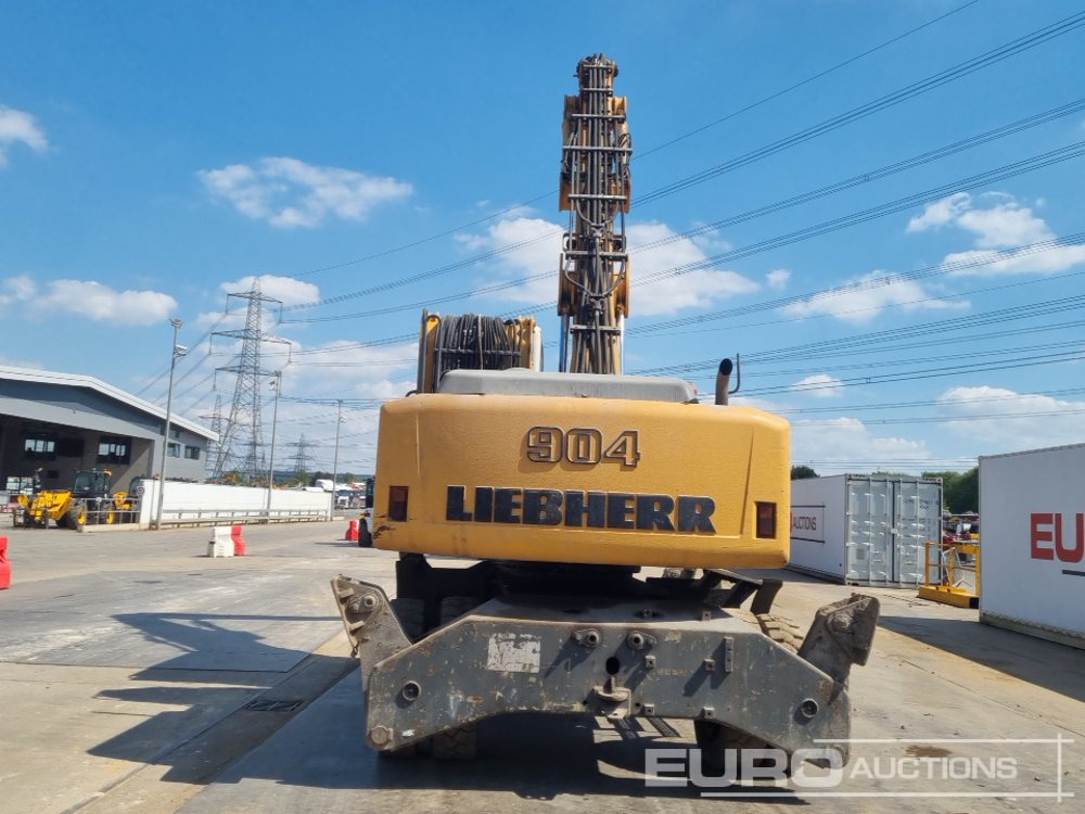 2010 Liebherr A904C HD Litronic - حفار ذو عجلات: صورة 4 2010 Liebherr A904C HD Litronic - حفار ذو عجلات: صورة 4