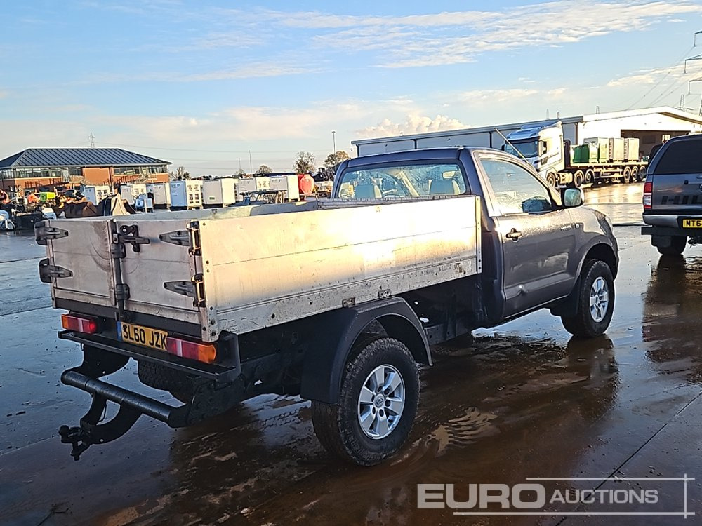2010 Toyota Hilux - شاحنة البيك أب: صورة 5 2010 Toyota Hilux - شاحنة البيك أب: صورة 5