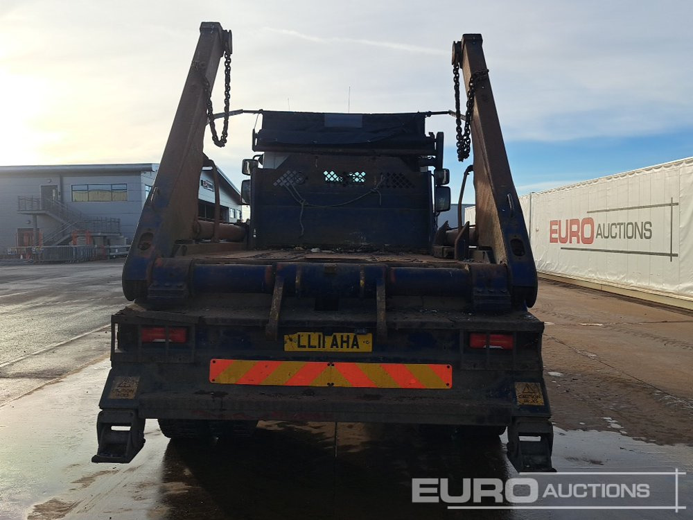 2011 DAF LF55.220 - شاحنة لودر انزلاقي: صورة 4 2011 DAF LF55.220 - شاحنة لودر انزلاقي: صورة 4