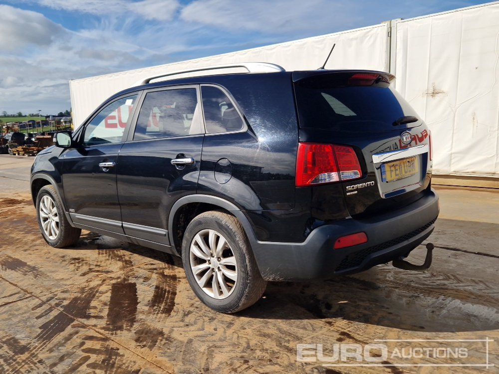 2011 Kia Sorento - سيارة دفع رباعي: صورة 3 2011 Kia Sorento - سيارة دفع رباعي: صورة 3