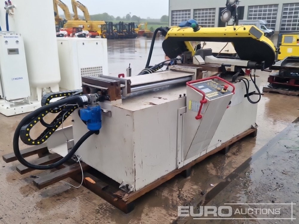 2013 FMB 3 Phase Industrial Metal Band Saw - معدات الانشاءات: صورة 1 2013 FMB 3 Phase Industrial Metal Band Saw - معدات الانشاءات: صورة 1