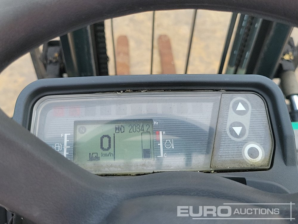 رافعة شوكية 2013 Mitsubishi FG25N: صورة 31