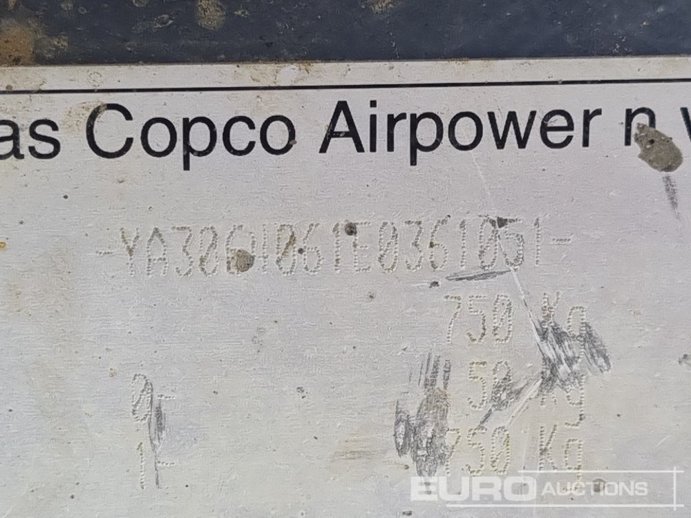 ضاغط هوائي 2014 Atlas Copco XAS67: صورة 28
