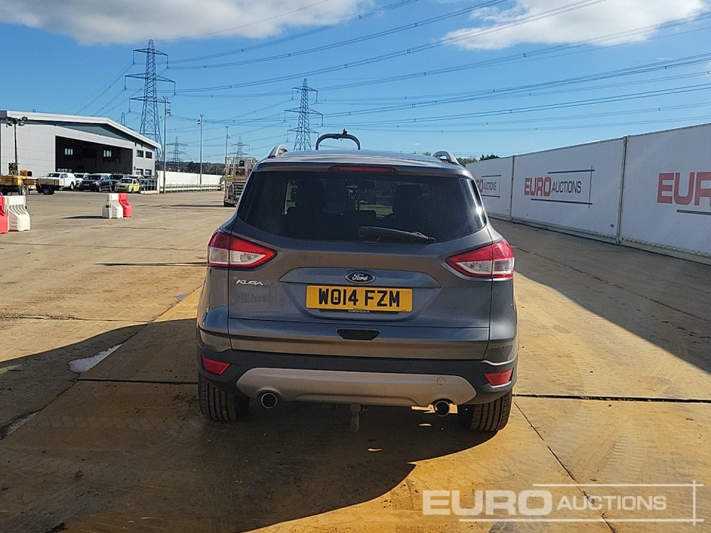 2014 Ford Kuga - سيارة دفع رباعي: صورة 4 2014 Ford Kuga - سيارة دفع رباعي: صورة 4