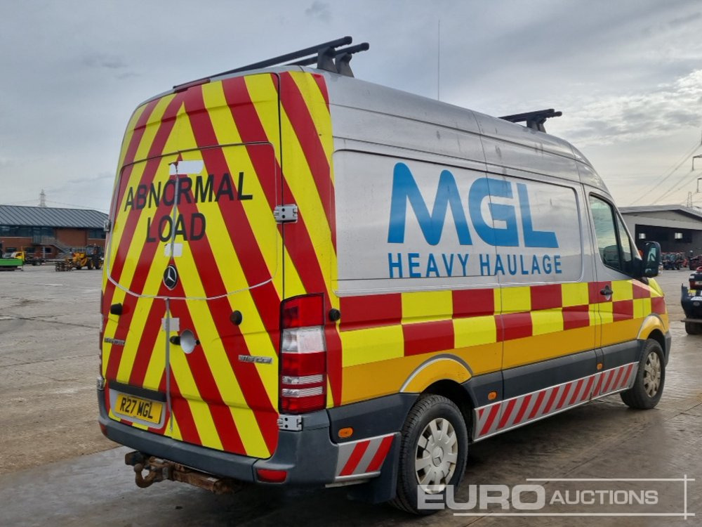 2014 Mercedes Sprinter - شاحنة توصيل مغلقة: صورة 5 2014 Mercedes Sprinter - شاحنة توصيل مغلقة: صورة 5