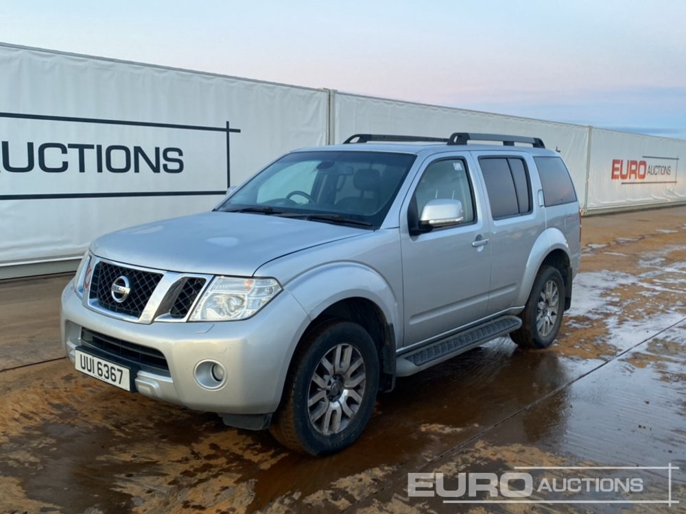 2014 Nissan Pathfinder - سيارة دفع رباعي: صورة 1 2014 Nissan Pathfinder - سيارة دفع رباعي: صورة 1