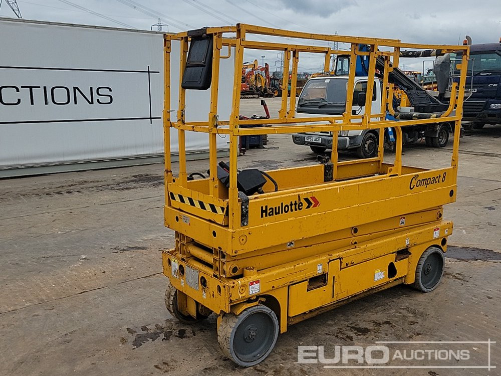 2015 Haulotte Compact 8 - منصة جومحمولةية: صورة 1 2015 Haulotte Compact 8 - منصة جومحمولةية: صورة 1