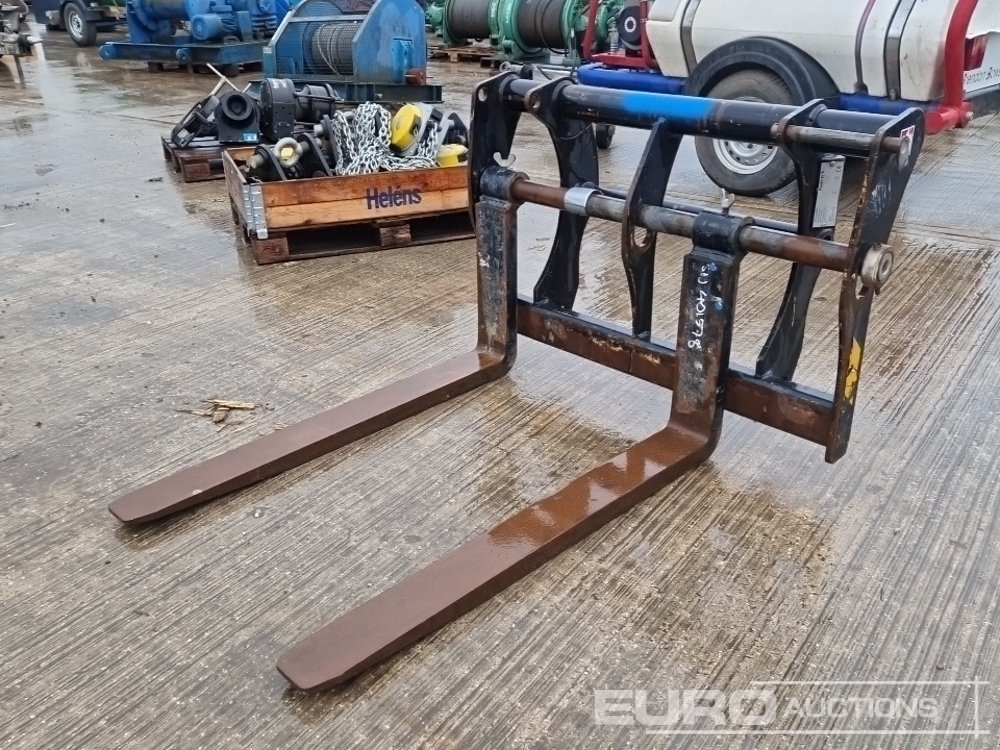 2015 Haulotte Fork Frame & Forks to suit Telehandler - معدات المناولة: صورة 1 2015 Haulotte Fork Frame & Forks to suit Telehandler - معدات المناولة: صورة 1