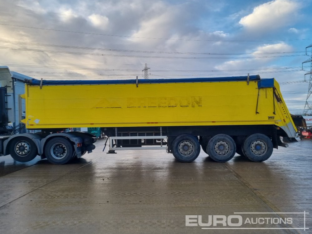 2015 Titan Tri Axle Bulk Walking Floor Trailer, Front Lift Axle, Easy Sheet - نصف مقطورة ذات أرضية سير: صورة 2 2015 Titan Tri Axle Bulk Walking Floor Trailer, Front Lift Axle, Easy Sheet - نصف مقطورة ذات أرضية سير: صورة 2
