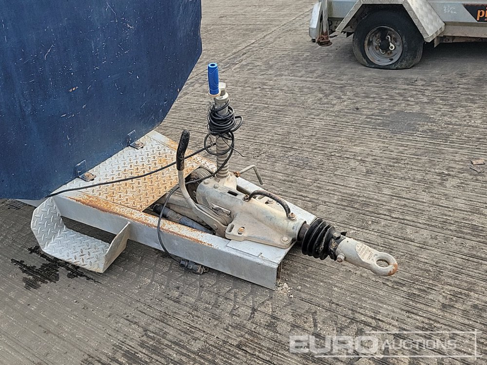 خزان تخزين 2016 Bowser Supply 2000 Litre Single Axle Bunded Fuel Bowser, Manual Pump: صورة 12