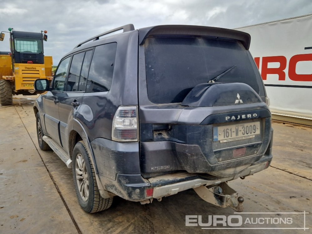 2016 Mitsubishi Pajero - سيارة دفع رباعي: صورة 3 2016 Mitsubishi Pajero - سيارة دفع رباعي: صورة 3