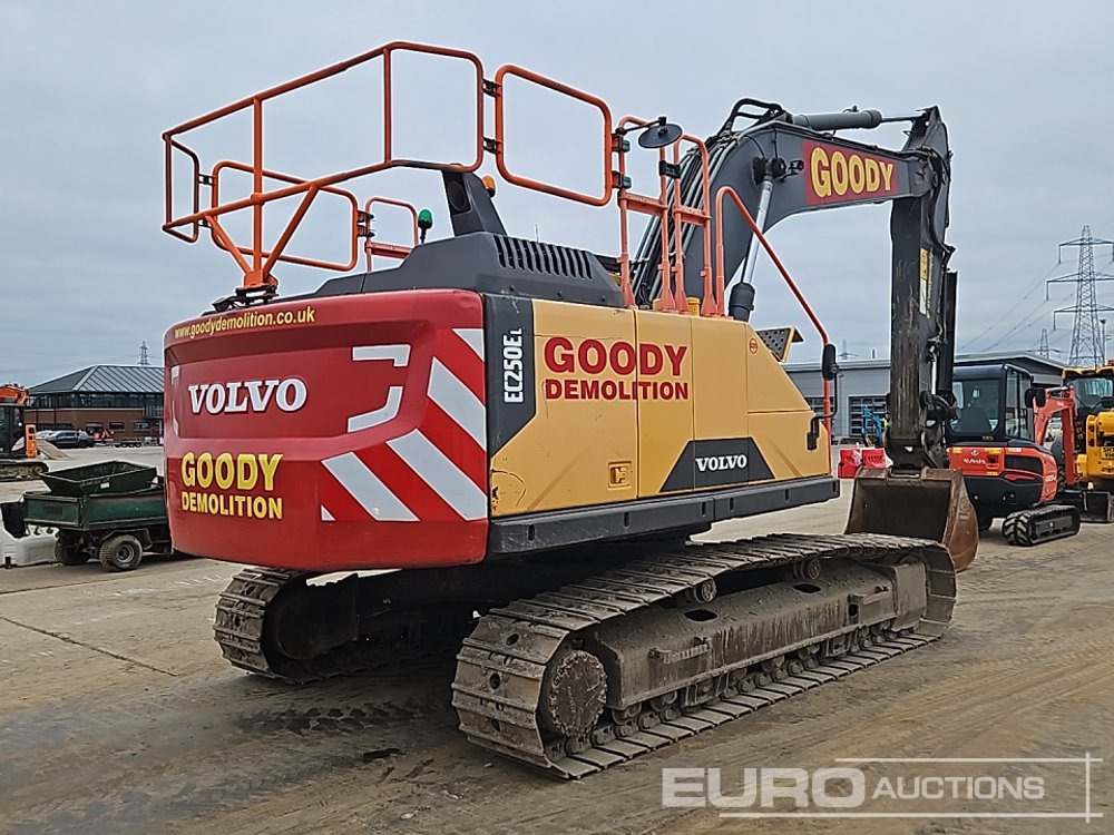 2016 Volvo EC250EL - حفار زاحف: صورة 5 2016 Volvo EC250EL - حفار زاحف: صورة 5