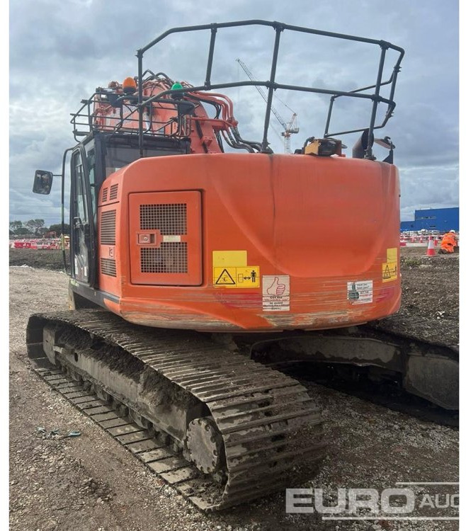 2017 Hitachi ZX225USLC-6 - حفار زاحف: صورة 2 2017 Hitachi ZX225USLC-6 - حفار زاحف: صورة 2