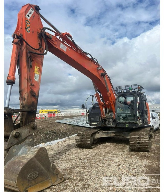 2017 Hitachi ZX225USLC-6 - حفار زاحف: صورة 1 2017 Hitachi ZX225USLC-6 - حفار زاحف: صورة 1