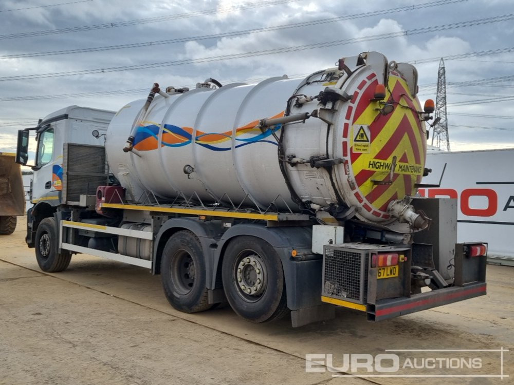2018 Mercedes Arocs 2533 - شاحنة صهريج: صورة 3 2018 Mercedes Arocs 2533 - شاحنة صهريج: صورة 3
