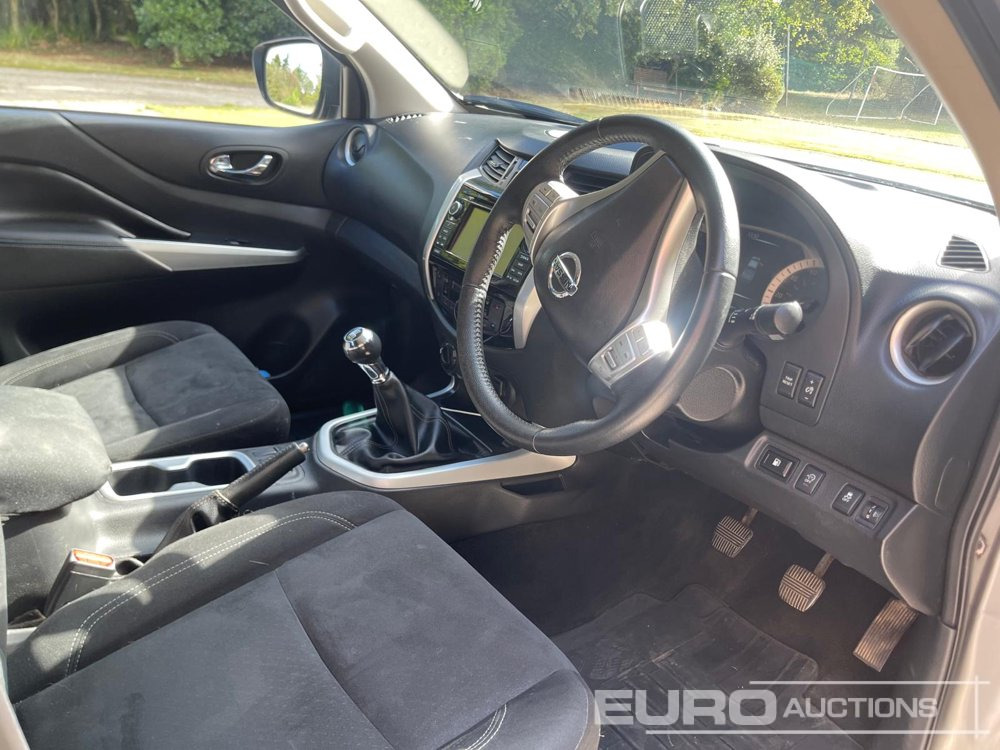 2018 Nissan Navara - شاحنة البيك أب: صورة 5 2018 Nissan Navara - شاحنة البيك أب: صورة 5