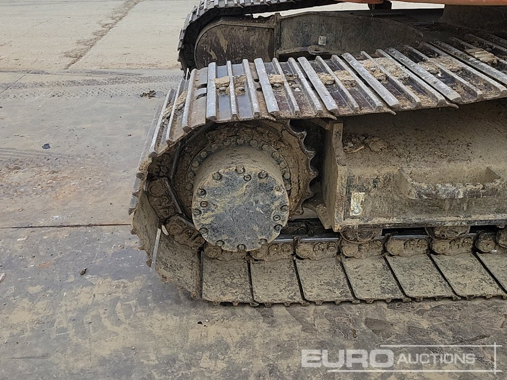 حفار زاحف 2019 Hitachi ZX225USLC-6: صورة 15