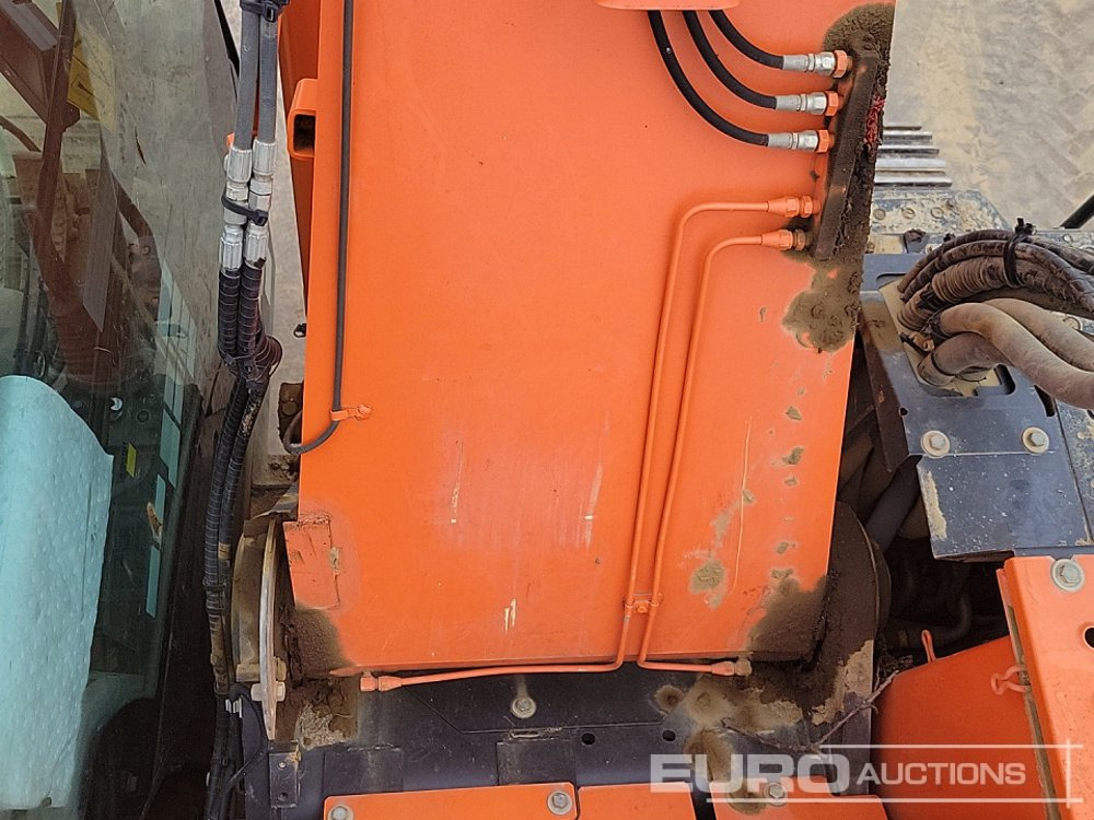 حفار زاحف 2019 Hitachi ZX225USLC-6: صورة 42