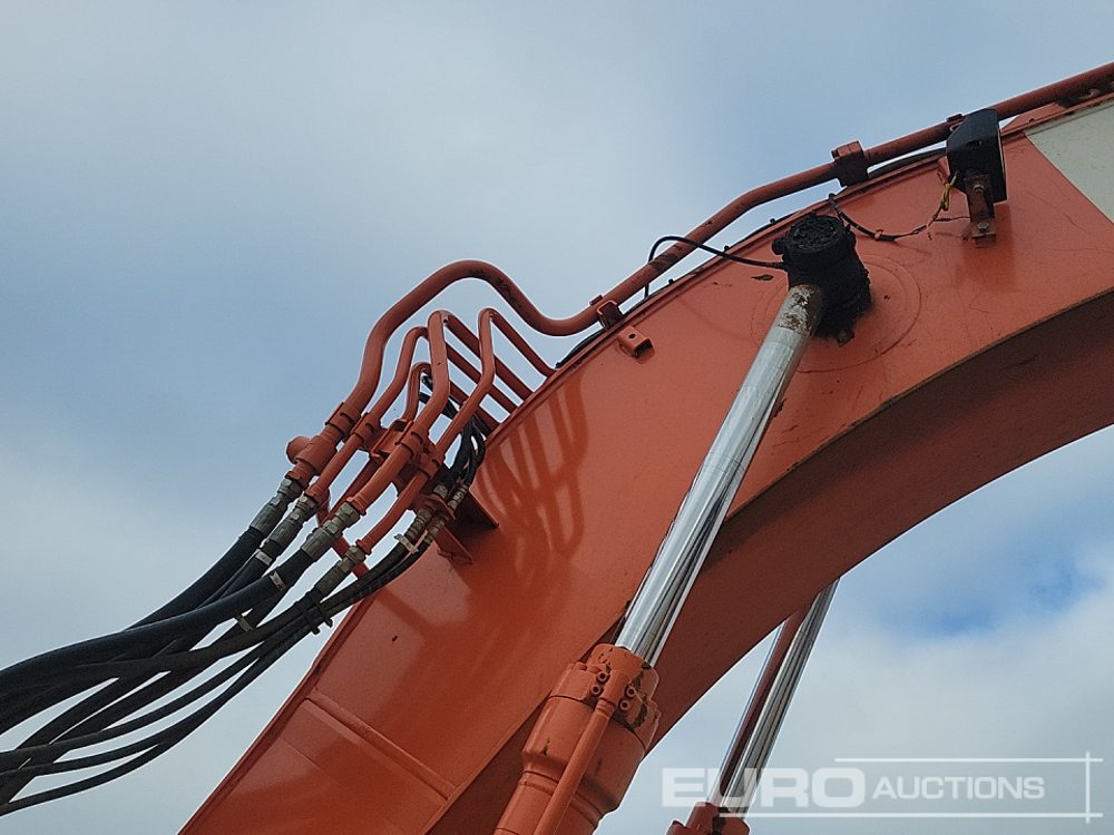 حفار زاحف 2019 Hitachi ZX225USLC-6: صورة 21
