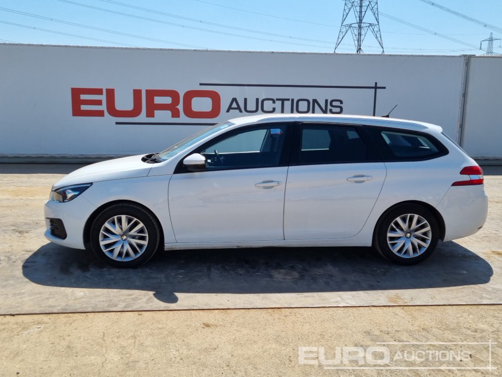 2019 Peugeot 308SW - سيارة: صورة 2 2019 Peugeot 308SW - سيارة: صورة 2