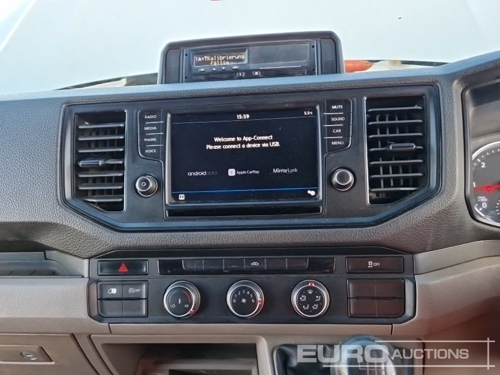 شاحنة توصيل مغلقة 2019 Volkswagen Crafter CR35: صورة 28