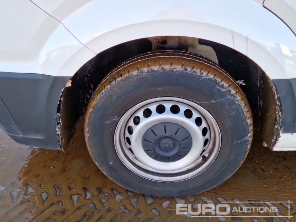 شاحنة توصيل مغلقة 2019 Volkswagen Crafter CR35: صورة 9